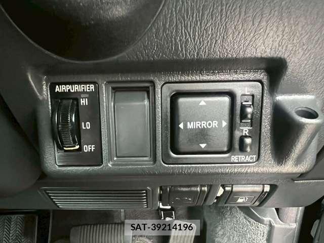 Toyota CROWN SEDAN 2003-06 7961524-8