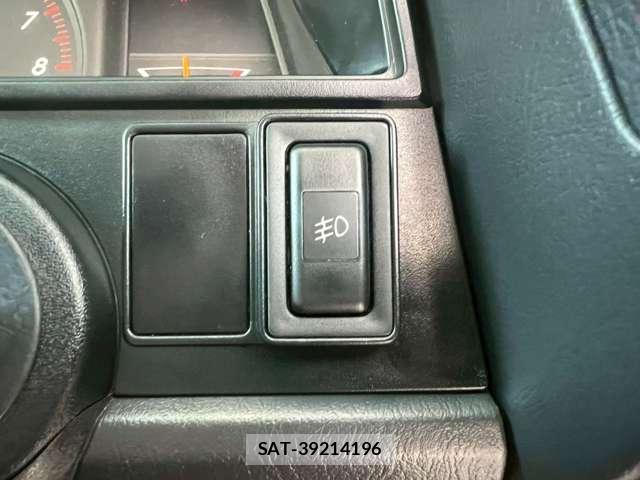 Toyota CROWN SEDAN 2003-06 7961524-9