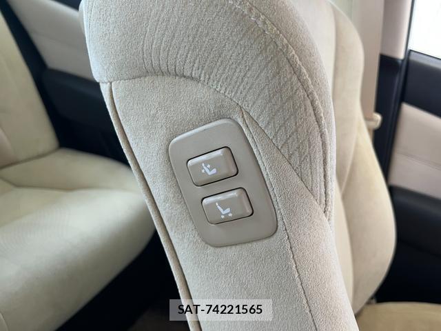 Toyota CROWN 2017-03 7959985-10