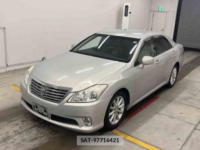 Toyota CROWN 2010-08 7960312-1
