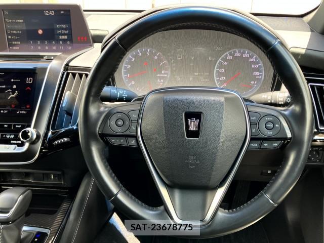 Toyota CROWN 2019-04 7960560-14