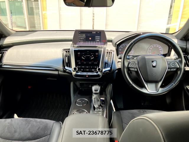Toyota CROWN 2019-04 7960560-3
