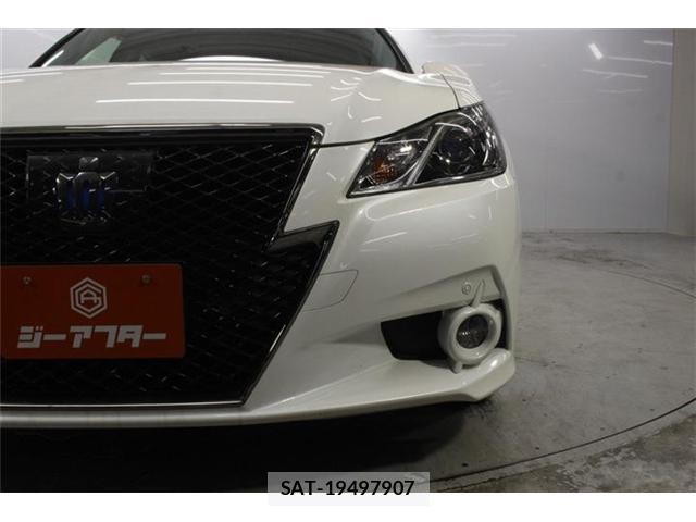 Toyota CROWN 2015-09 7962349-13
