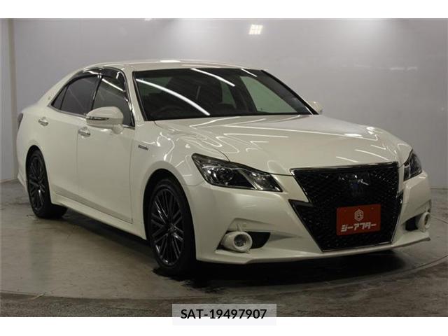 Toyota CROWN 2015-09 7962349-2