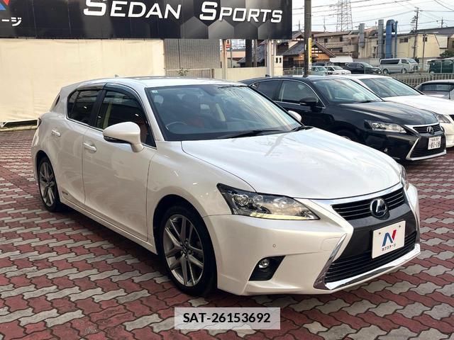 Lexus CT 2017-04 7959735-12