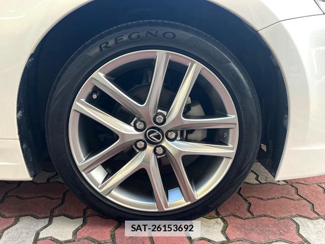 Lexus CT 2017-04 7959735-16