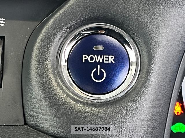 Lexus CT 2011-06 7959989-11