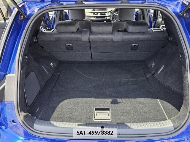 Lexus CT 2022-10 7960615-9