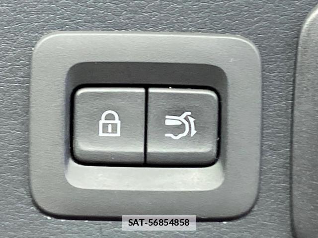 Mazda CX-30 2023-03 7959433-5