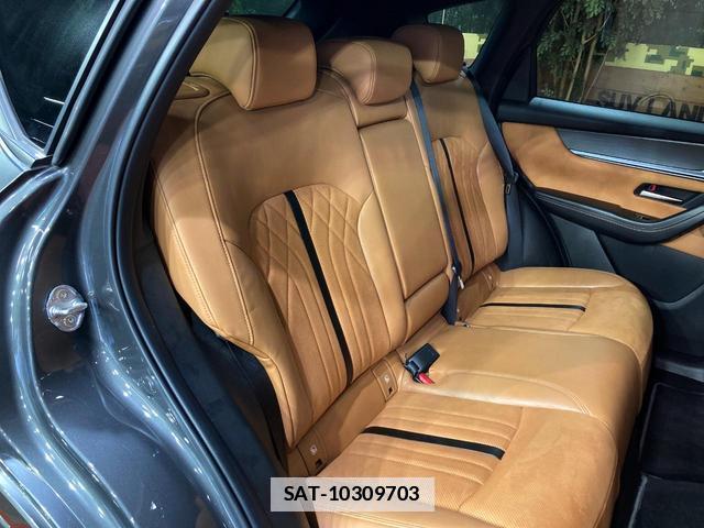 Mazda CX-60 2023-09 7959437-9