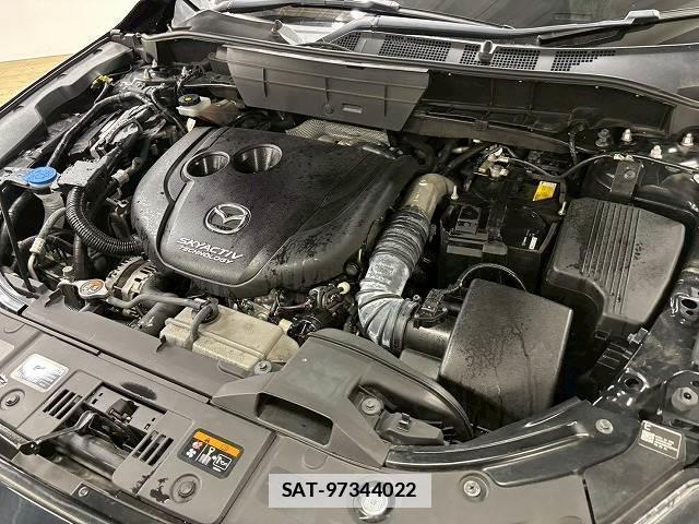 Mazda CX-8 2018-04 7960057-14