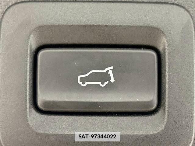 Mazda CX-8 2018-04 7960057-4