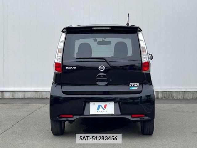 Nissan DAYZ 2013-12 7959643-15