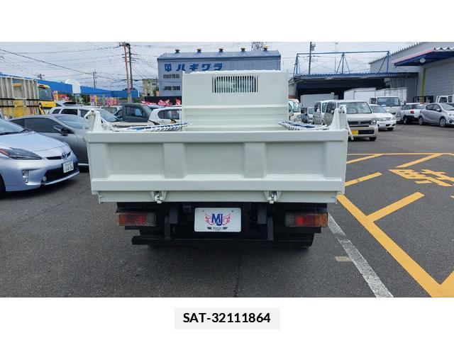 Hino DUTRO 2011-07 7959972-13