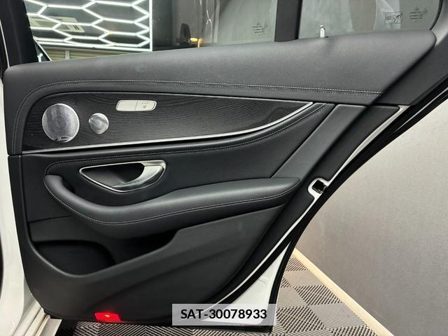 Mercedes Benz E-CLASS 2018-12 7961826-13