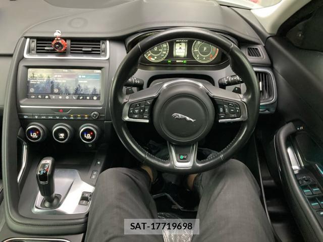 Jaguar E-PACE 2019-01 7959834-4