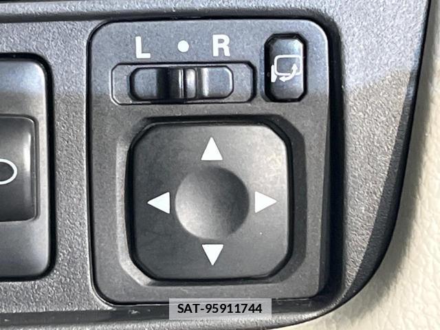 Mitsubishi EK WAGON 2014-09 7959718-4