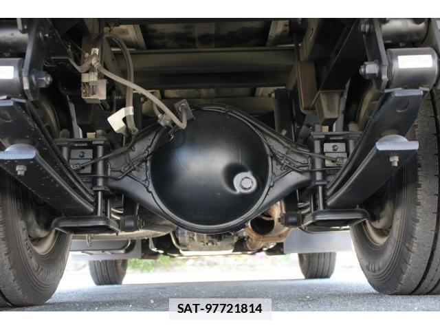 Isuzu ELF TRUCK 2016-04 7959319-18