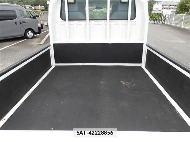 Isuzu ELF TRUCK 2017-08 7959612-18