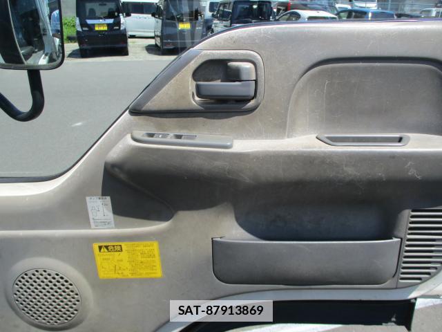 Isuzu ELF TRUCK 2013-06 7960330-18