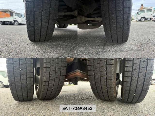 Isuzu ELF TRUCK 2018-02 7961942-13
