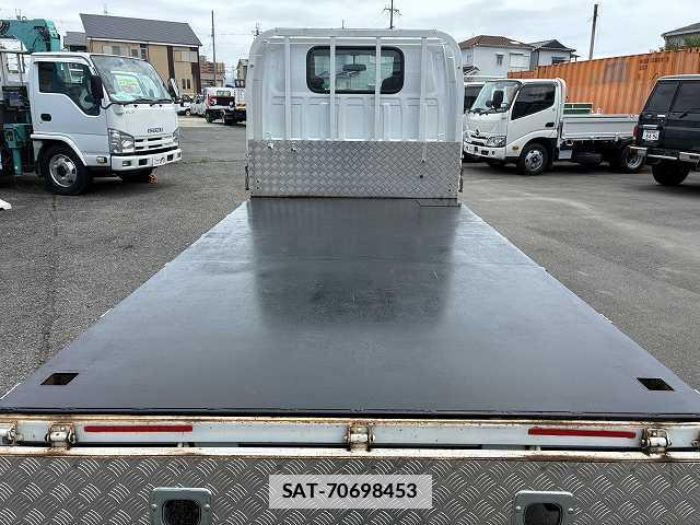 Isuzu ELF TRUCK 2018-02 7961942-7