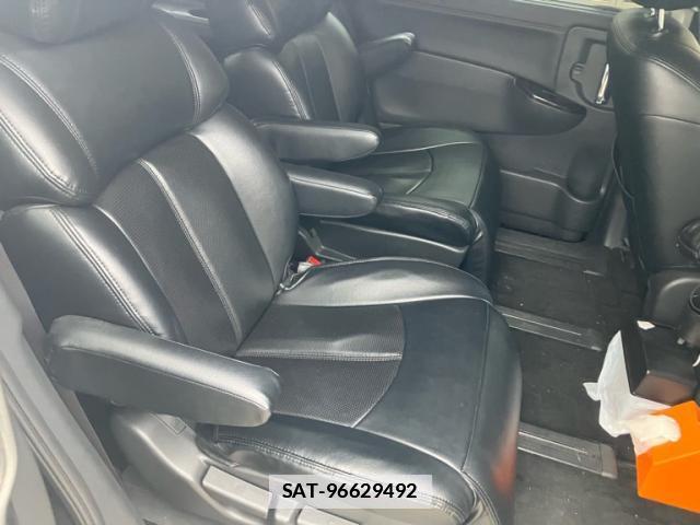 Nissan ELGRAND 2012-01 7959759-9
