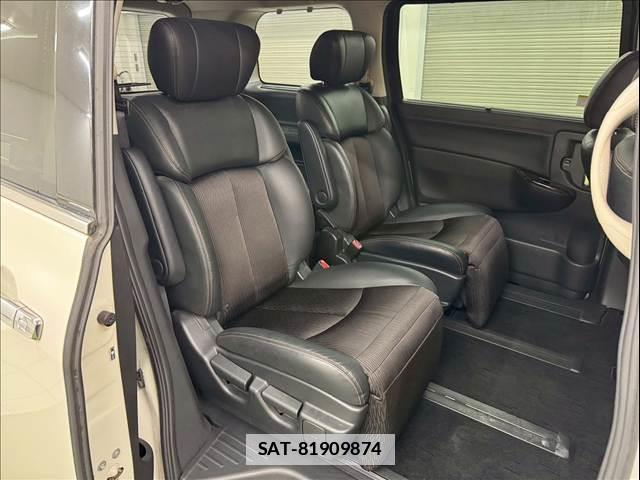 Nissan ELGRAND 2014-01 7959932-6