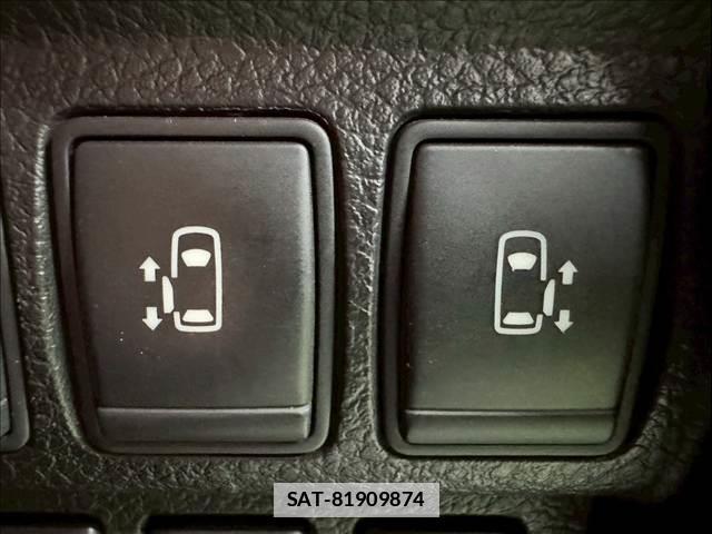 Nissan ELGRAND 2014-01 7959932-9
