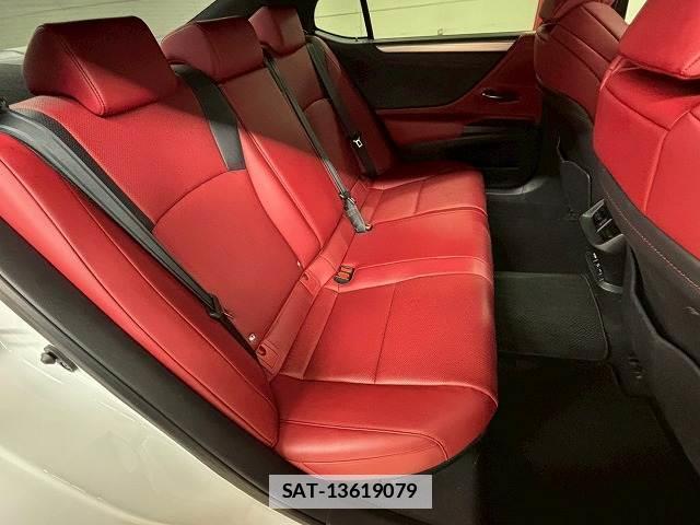 Lexus ES 2019-01 7960059-11