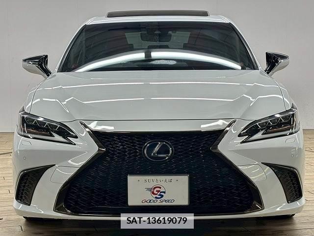 Lexus ES 2019-01 7960059-15