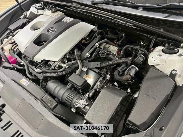 Lexus ES 2019-04 7960061-14