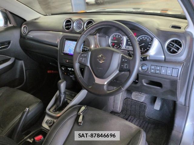 Suzuki ESCUDO 2016-04 7959336-2