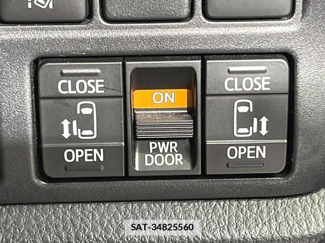 Toyota ESQUIRE 2018-07 7959744-4