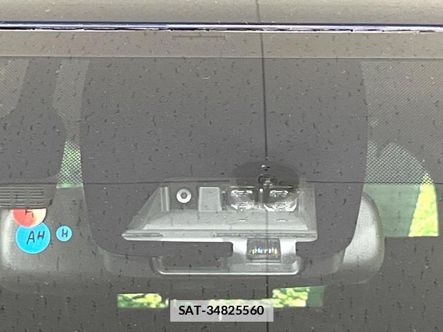 Toyota ESQUIRE 2018-07 7959744-6