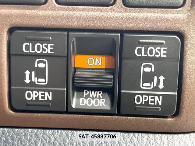 Toyota ESQUIRE 2015-09 7959924-6