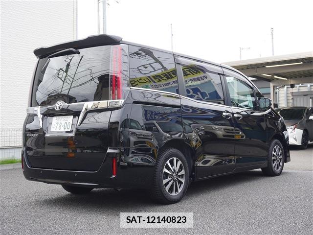 Toyota ESQUIRE 2021-03 7960018-3