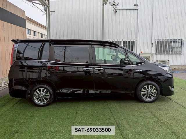 Toyota ESQUIRE 2019-11 7960179-16
