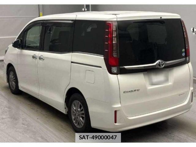 Toyota ESQUIRE 2017-02 7960294-4