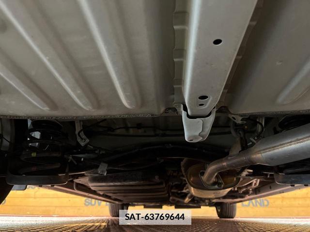 Toyota ESQUIRE 2017-06 7961655-18