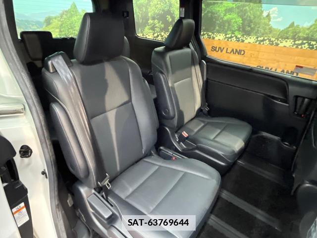 Toyota ESQUIRE 2017-06 7961655-8