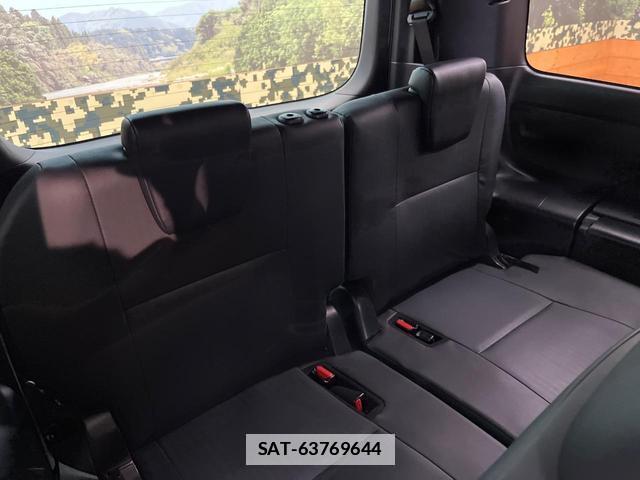 Toyota ESQUIRE 2017-06 7961655-9