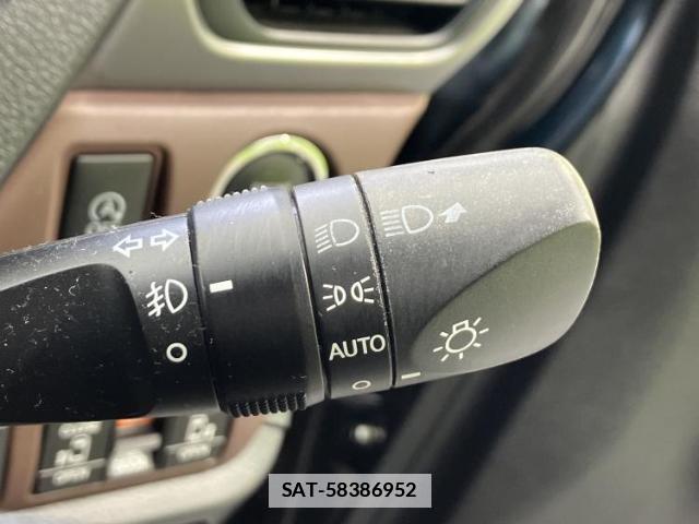 Toyota ESQUIRE 2017-07 7963028-16