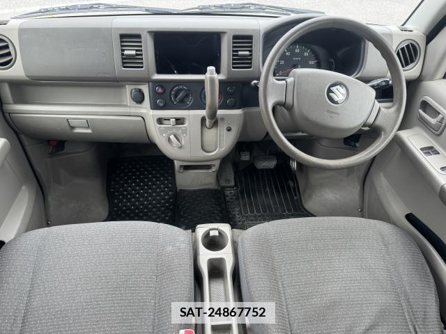 Suzuki EVERY 2013-02 7960927-13