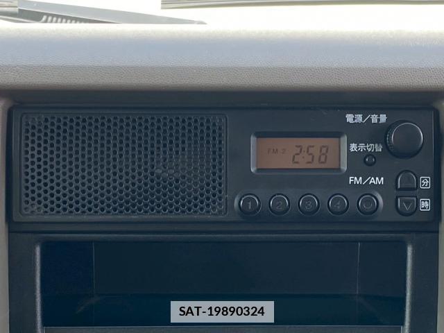 Suzuki EVERY 2013-09 7961155-11