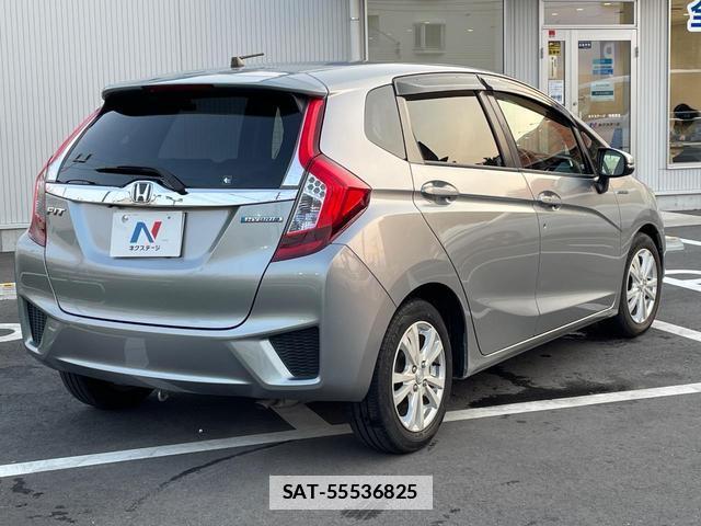 Honda FIT HYBRID 2014-02 7959695-16