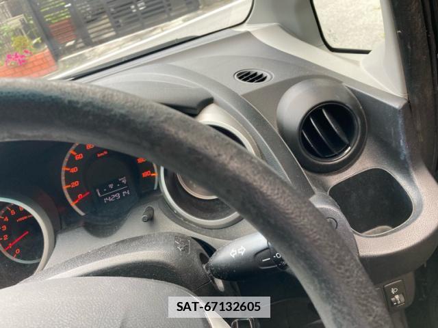 Honda FIT 2009-12 7959803-8
