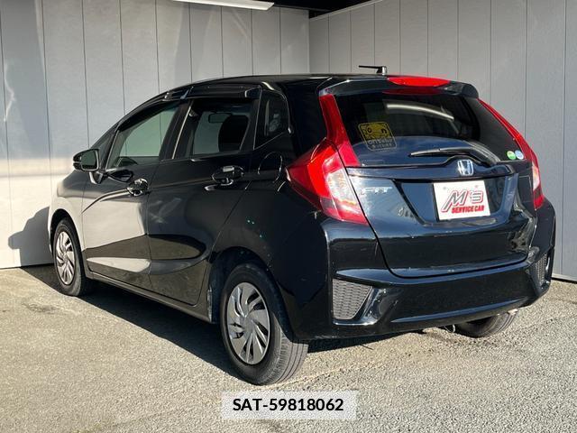 Honda FIT 2014-08 7959992-3