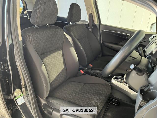 Honda FIT 2014-08 7959992-6