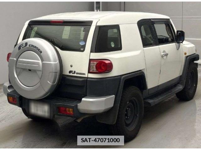 Toyota FJ CRUISER 2013-01 7960298-4